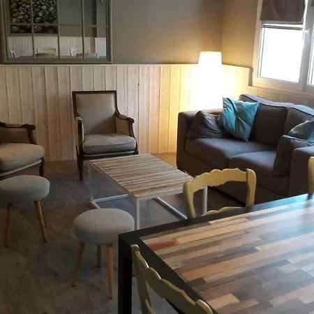 La Maison Du Postier Дом отдыха Пор-ан-Бессен-Юппен