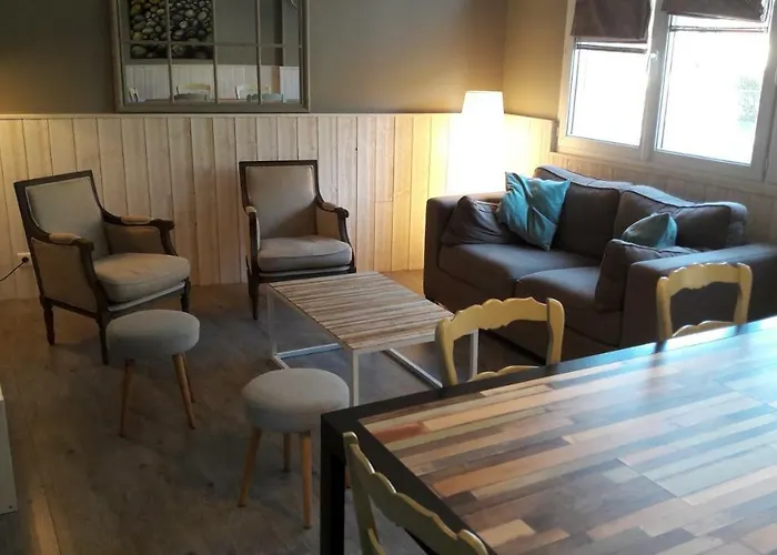 La Maison Du Postier בית נופש פורט-אן-בסאן-אופאן