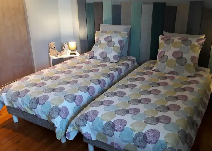 בית נופש La Maison Du Postier פורט-אן-בסאן-אופאן